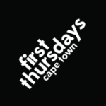 Logo des first Thursday soit un carré noir et l'écriture en blanc 